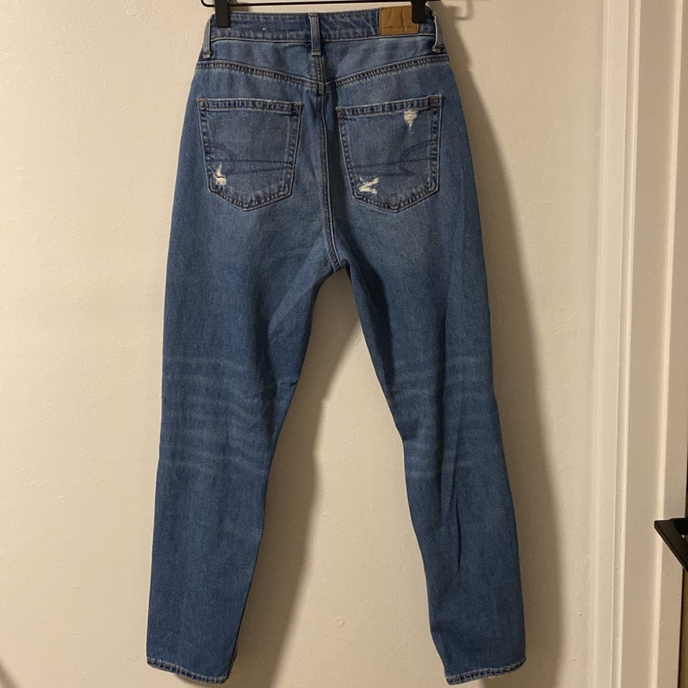 American Eagle Light Wash Distressed Mom Jeans (2 Regular) - Picture 2 of 9
